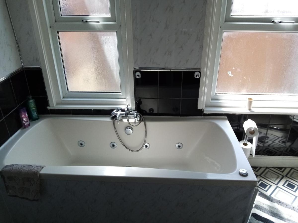 Puffin Holiday Apartments بريدلينغتون المظهر الخارجي الصورة